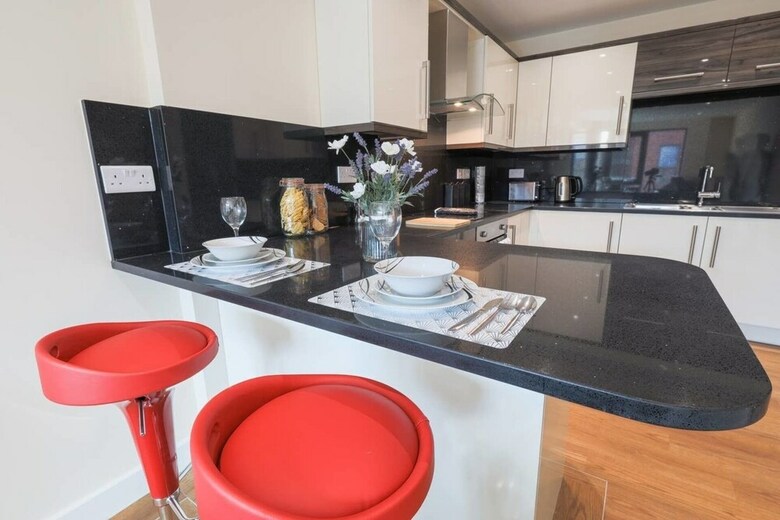 3 Bed City Centre Apartment