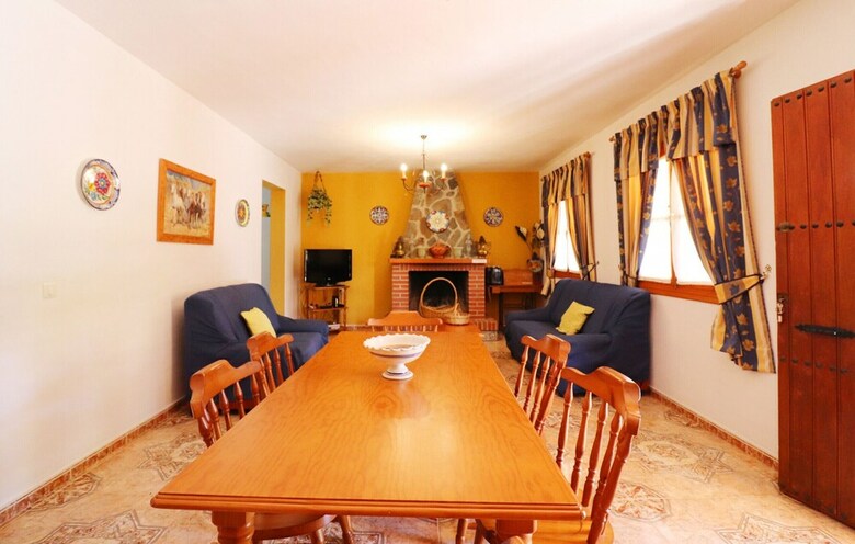 1142 Villa Casta�o