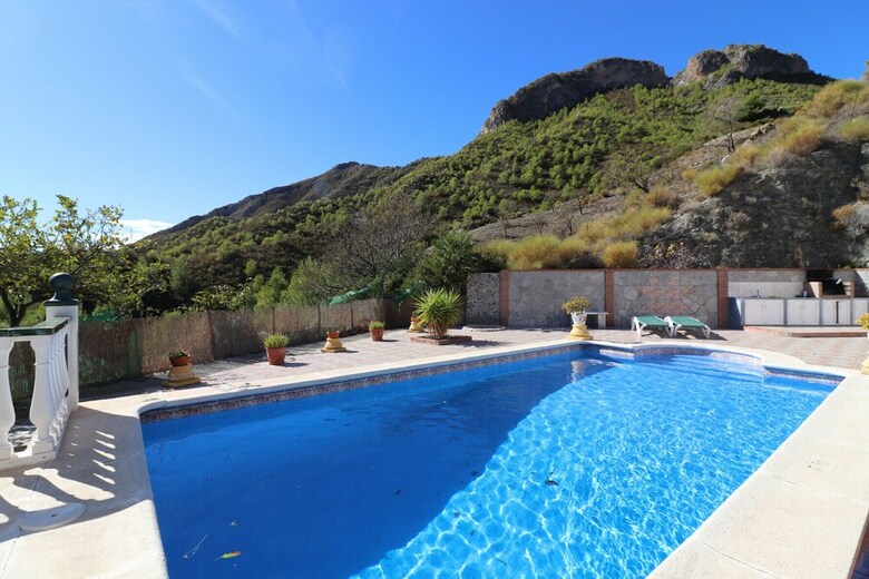 1142 Villa Casta�o