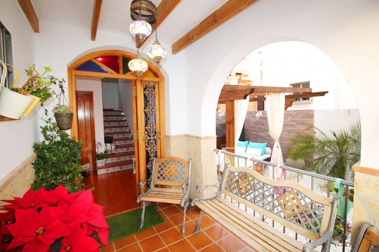 1057 Villa Maite