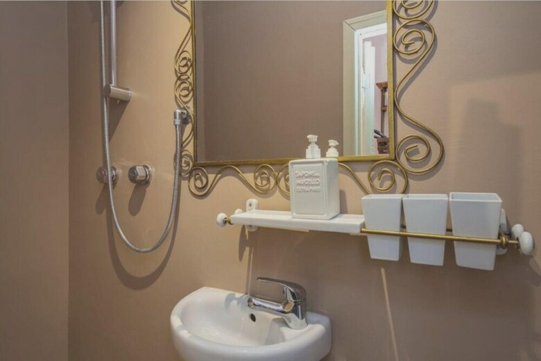 Apartamento Studio In Roma, With Wifi