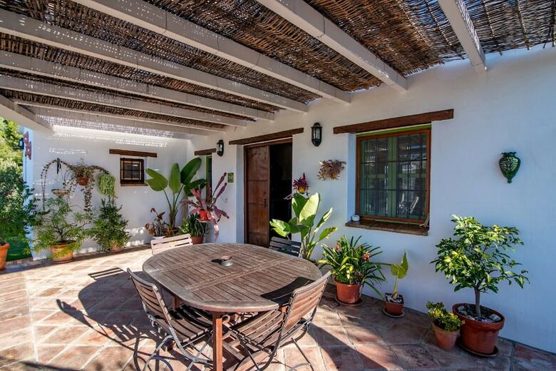 1135 Villa El Torin
