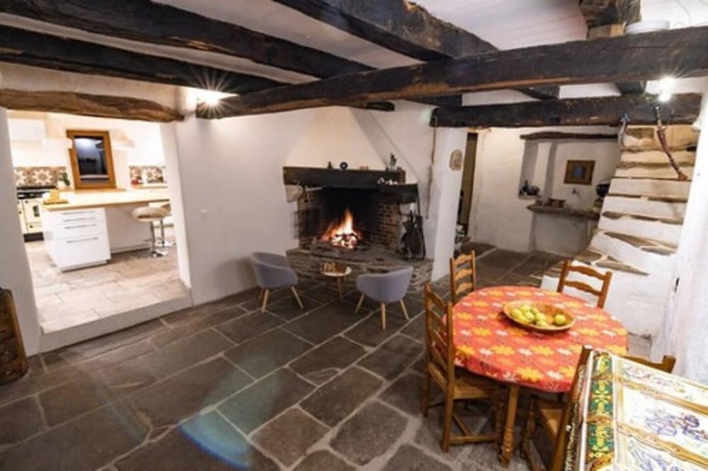 Ferme De L'ayrette.