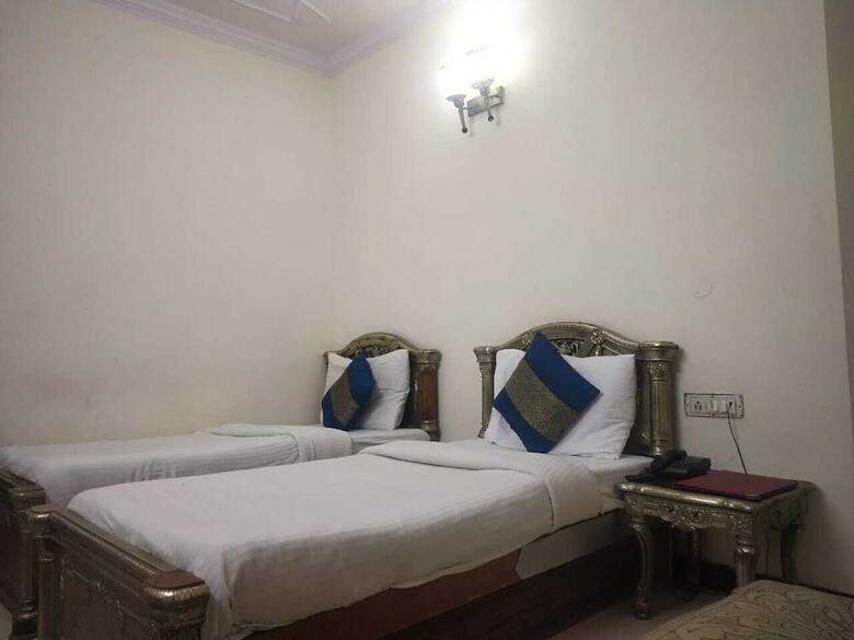 Adb Rooms Hotel Ivory Palace