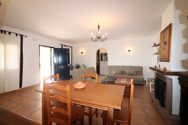 1130 Villa Sevillano