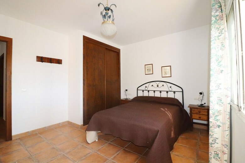 1130 Villa Sevillano