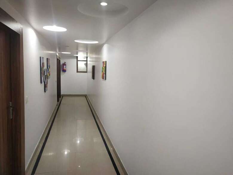 Adb Rooms Hotel Noratan Palace