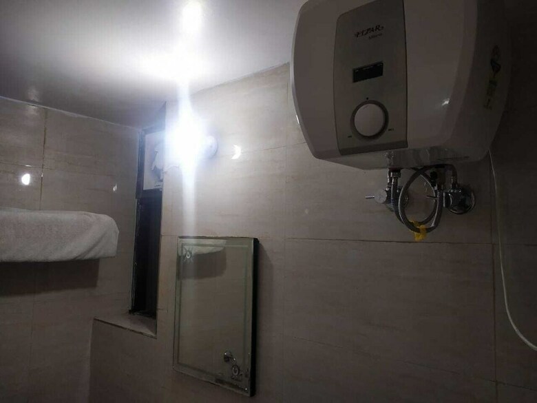 Adb Rooms Hotel Noratan Palace
