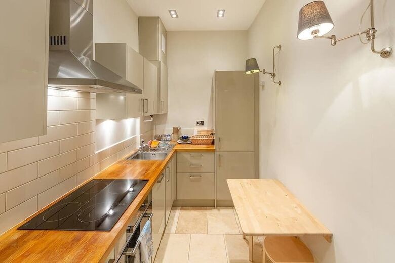 Cosy Modern Stockbridge Apartment