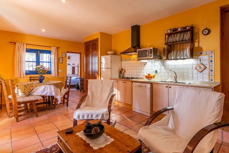1133 Villa Dachita