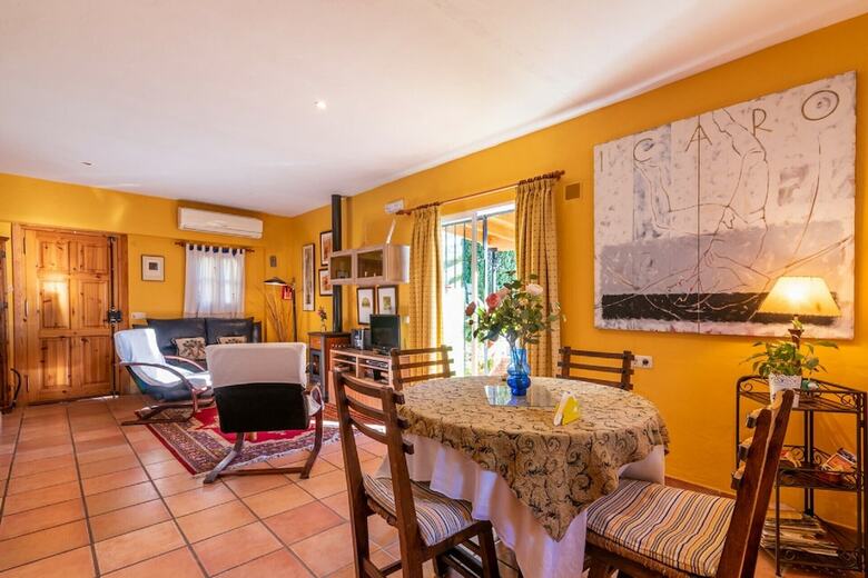 1133 Villa Dachita