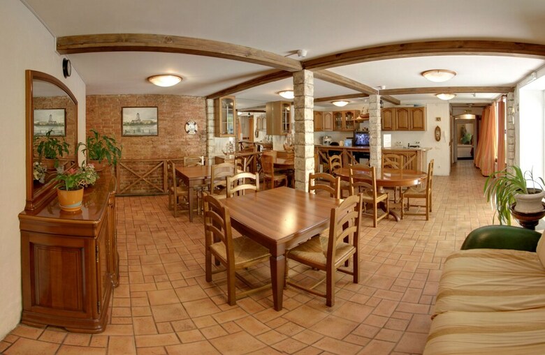 Nevsky Mayak Hotel