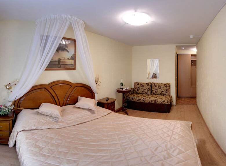 Nevsky Mayak Hotel