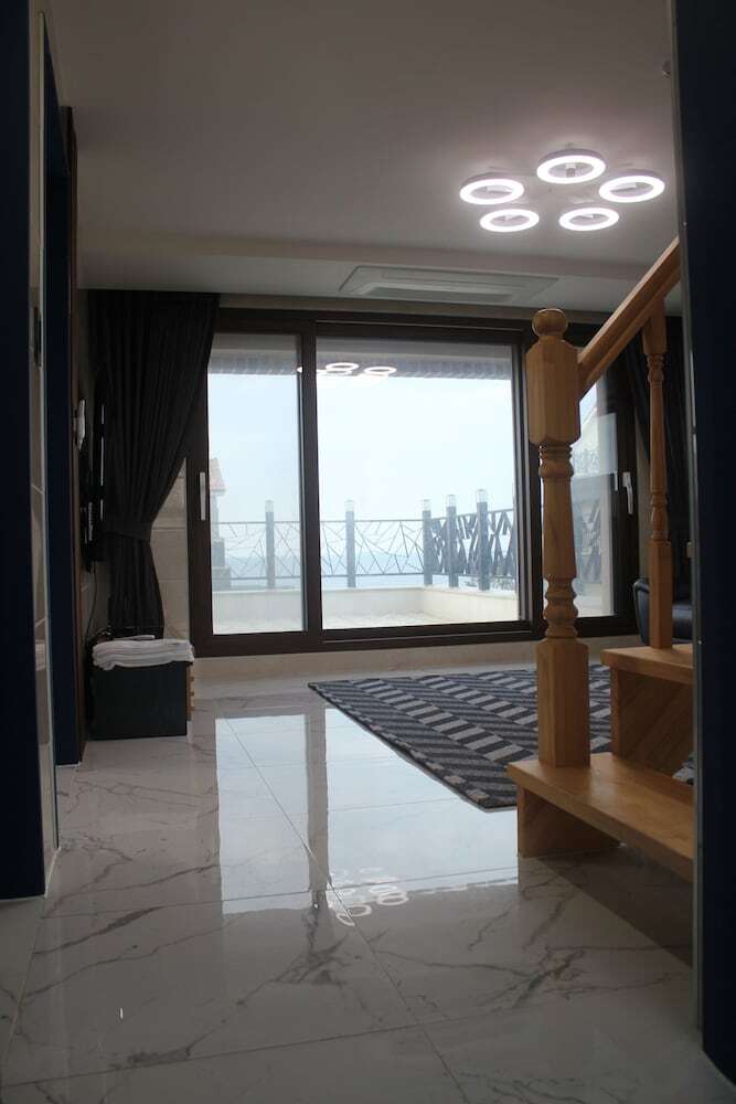 Pension Samwoo Yacht Village