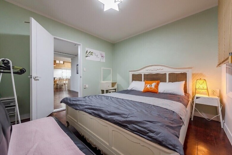 Neo House 2