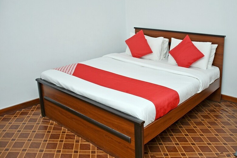 Hotel Oyo 476 Bloomfield Villa
