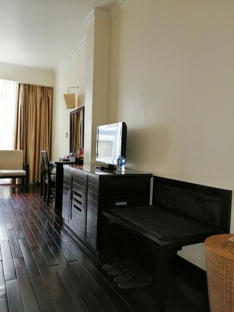 White Palace Thai Binh Hotel 1