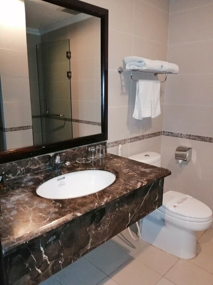 White Palace Thai Binh Hotel 1