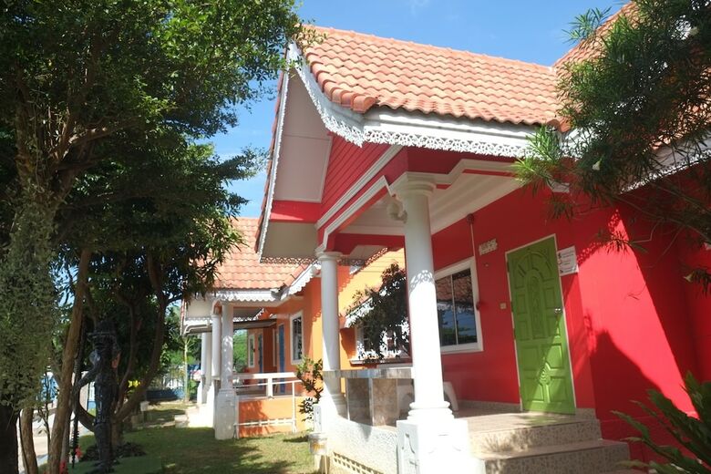 Hotel Baan Chom Chan Resort