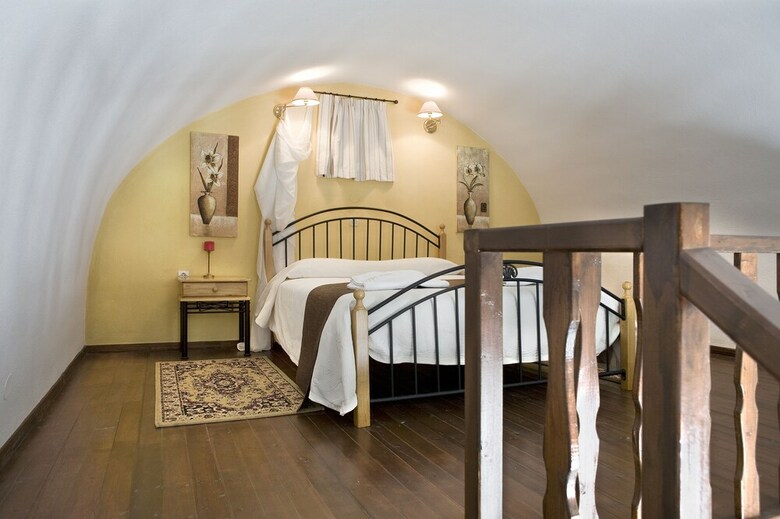 Milos Villas Hotel