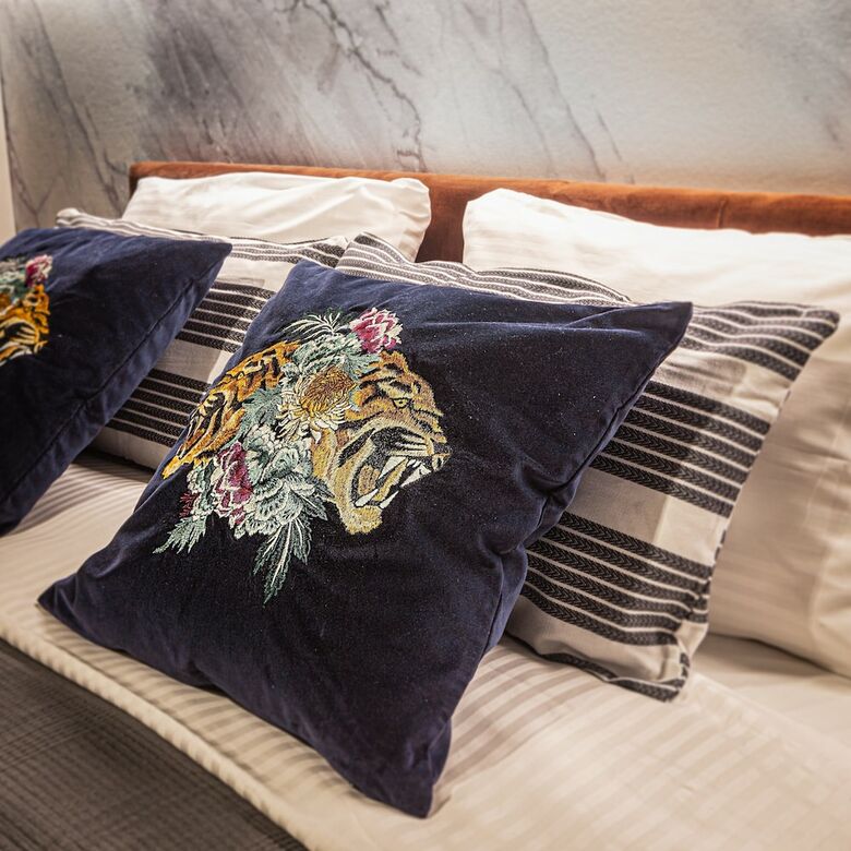 Apartamentos Brand New James Bond City Center