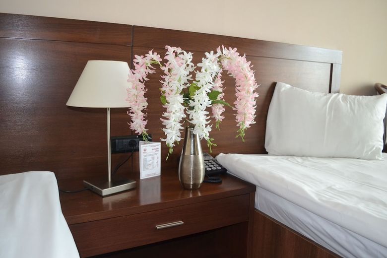 Hotel Phoenicia Express