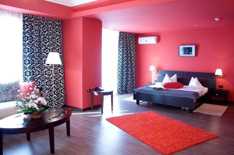 Hotel Phoenicia Express