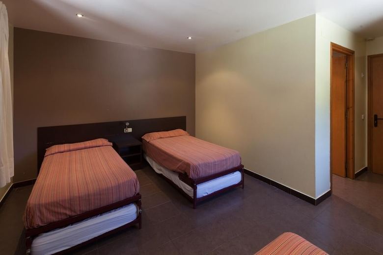 Hostal Alberg Les Estades