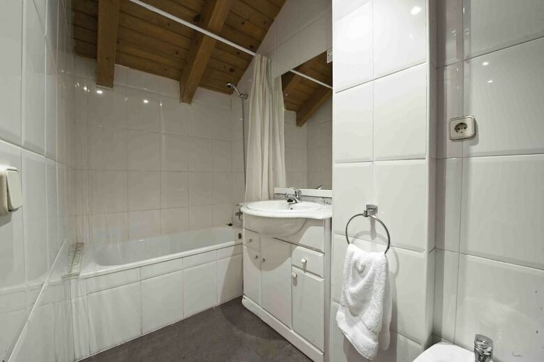 Hostal Alberg Les Estades