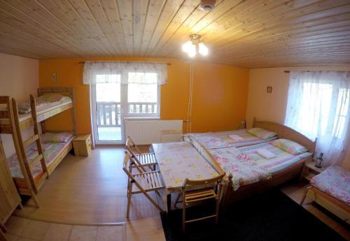 Hostal K�ljem�e Puhkemaja