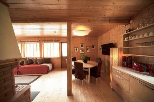 Kivi Talu Country Hotel