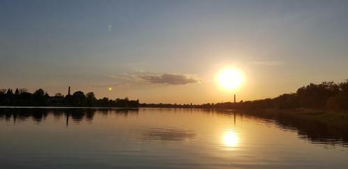 T�he Holiday Home