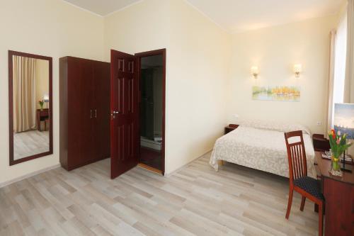 Hostal P�rnu Jahtklubi K�lalistemaja
