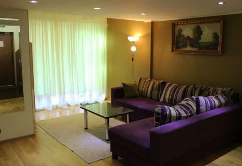 Embrace Guestrooms & Apartments