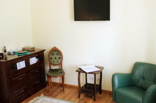 Embrace Guestrooms & Apartments