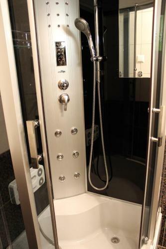 Embrace Guestrooms & Apartments