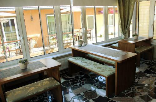Embrace Guestrooms & Apartments