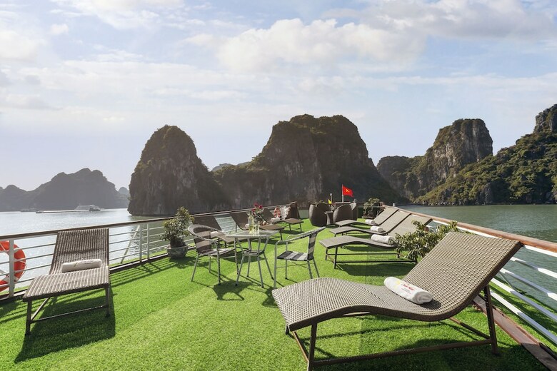 New Star Cruises