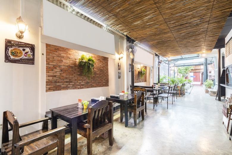 Hostal Baan Lanna Walking Street