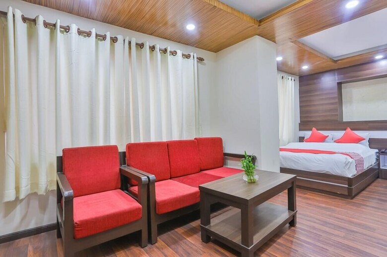 Oyo 693 Pashupati Hotel