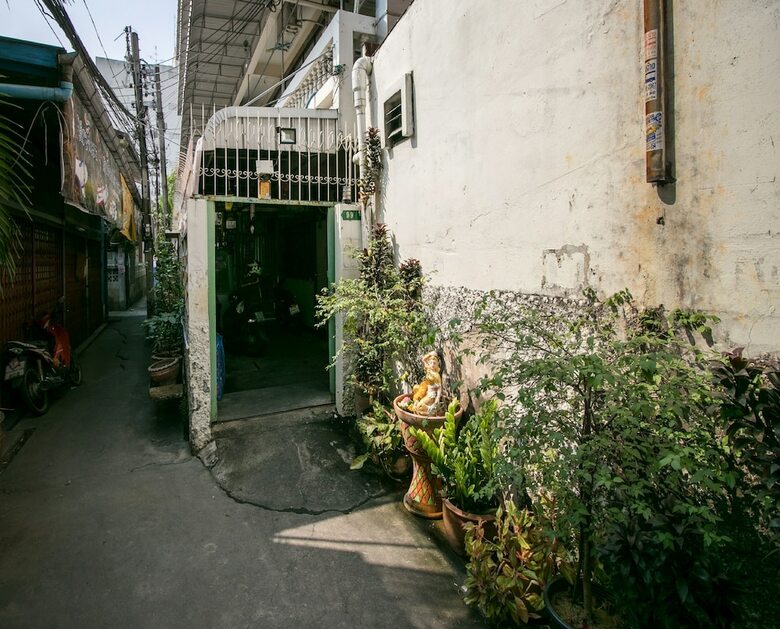 Hotel Oyo 525 Mrt Phetkasem 48 Place