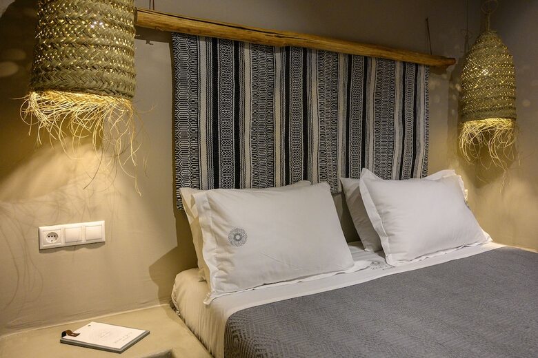 Aparthotel White And Grey 2