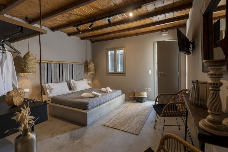 Aparthotel White And Grey 2