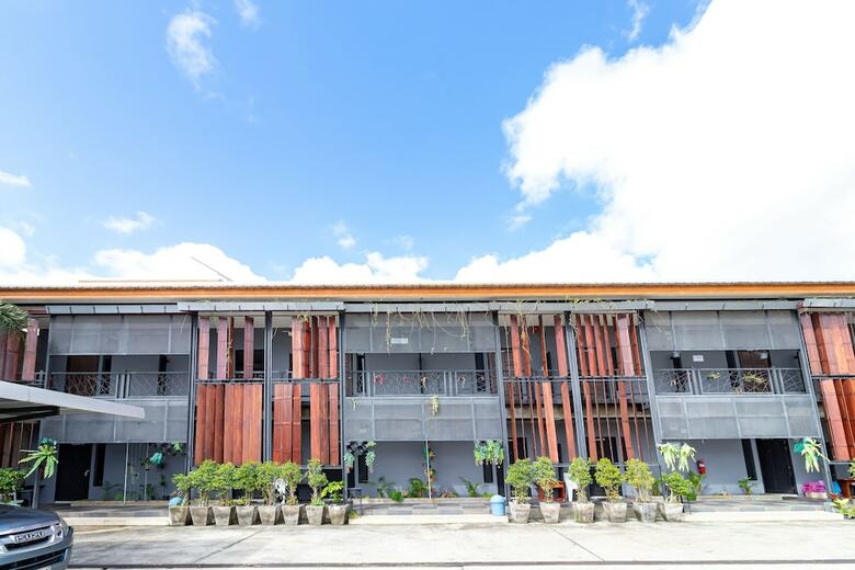 Hotel Cs Klongtoey Grand Resort
