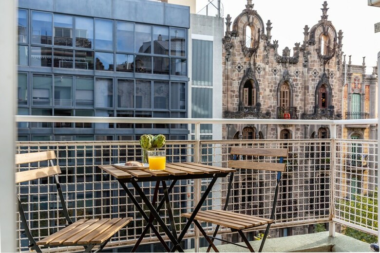 Ab Enric Granados Apartment