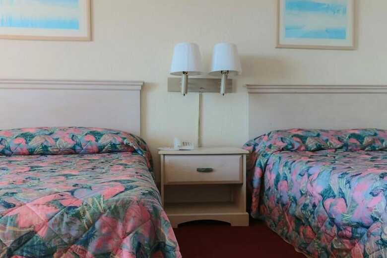 Hotel The Red Tree Inn