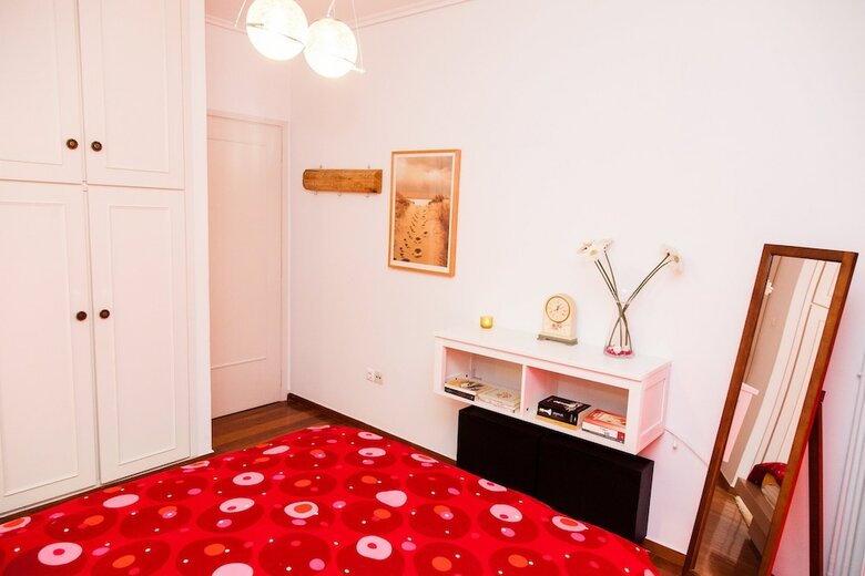 Calm Oasis Apartment In Marousi