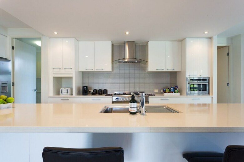 Cairns Beaches Home With Water View