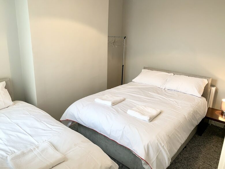 Anfield Apartment Wifi Netflix Football