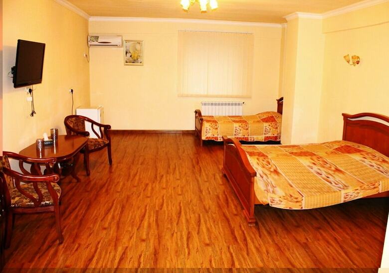 Nur Hotel